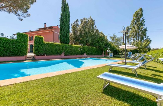 Vendita Casale Campagna Fauglia Toscana